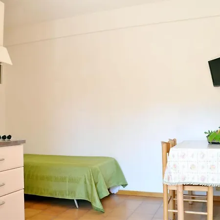 麦瑞莱斯公寓酒店 阿祖罗港